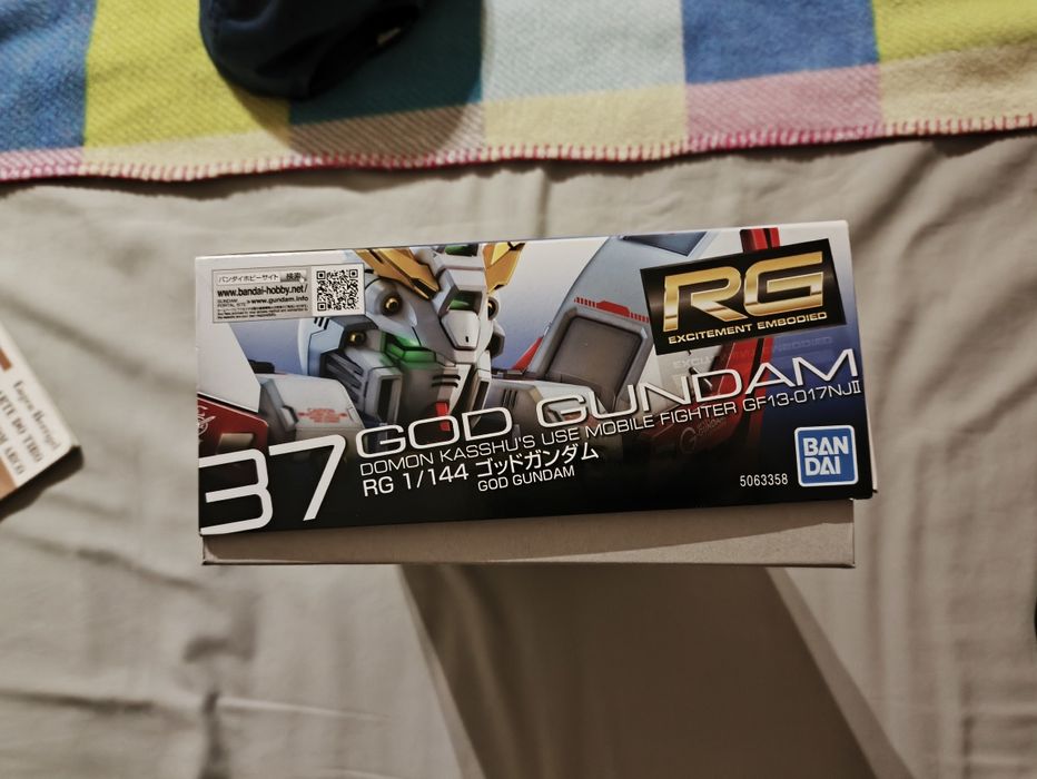 Real Grade - God Gundam Model Kit