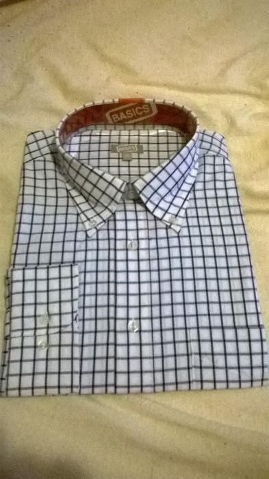 Roupas ainda com etiqueta (nunca usadas)