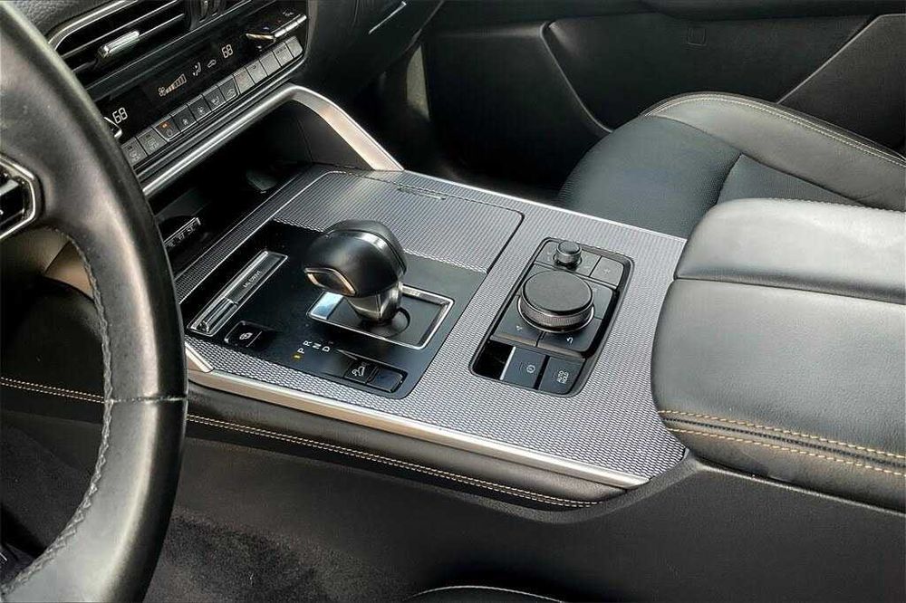 Mazda CX-90 PHEV Premium      2024