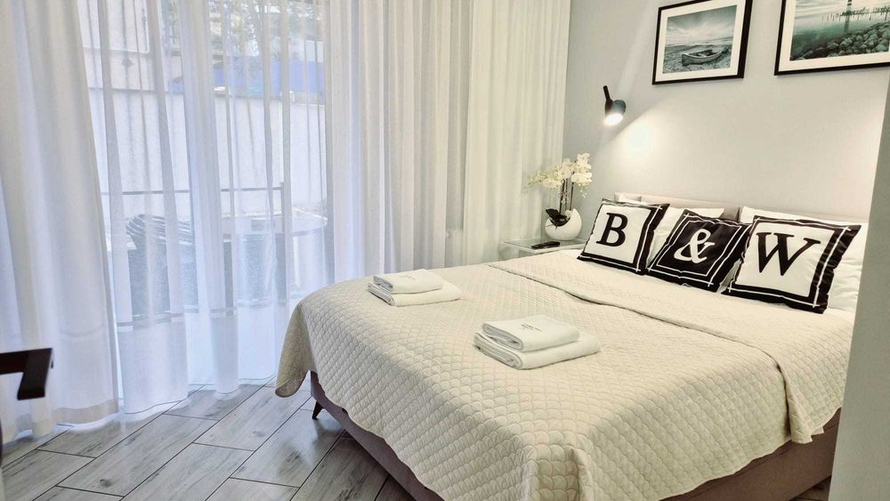 Mielno Apartamenty Mielno Black&White and Yellow w Centrum