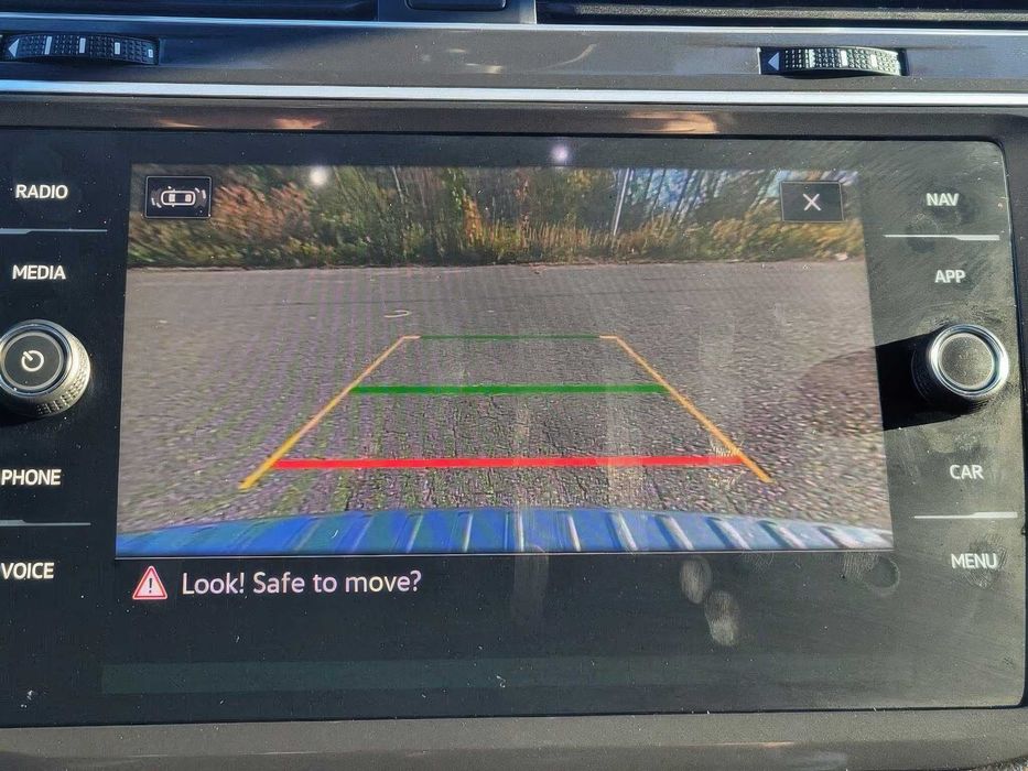 Volkswagen Tiguan SEL R-Line 4Motion      2024