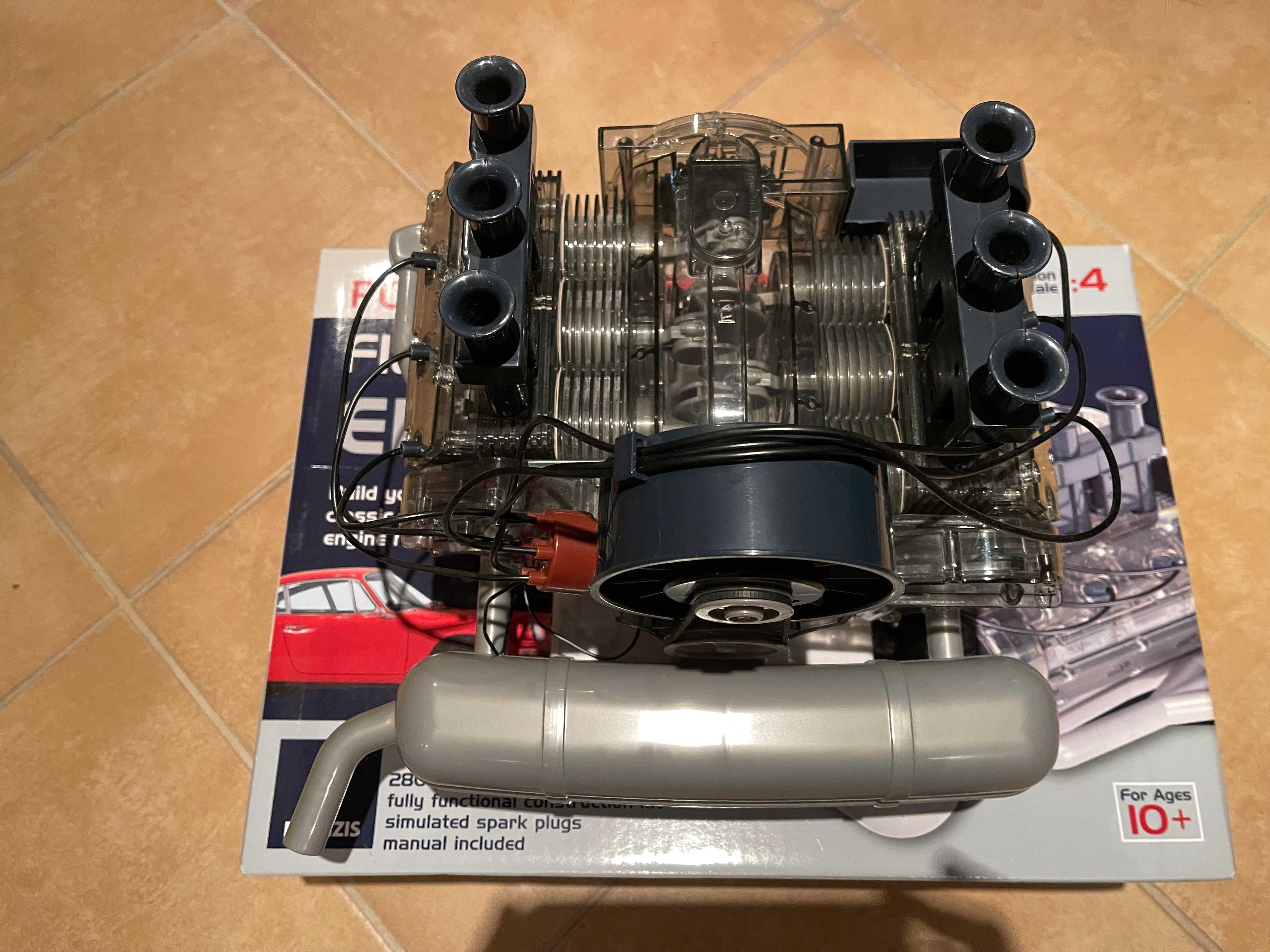 Model silnika Porsche 911 Boxer Engine (Haynes)