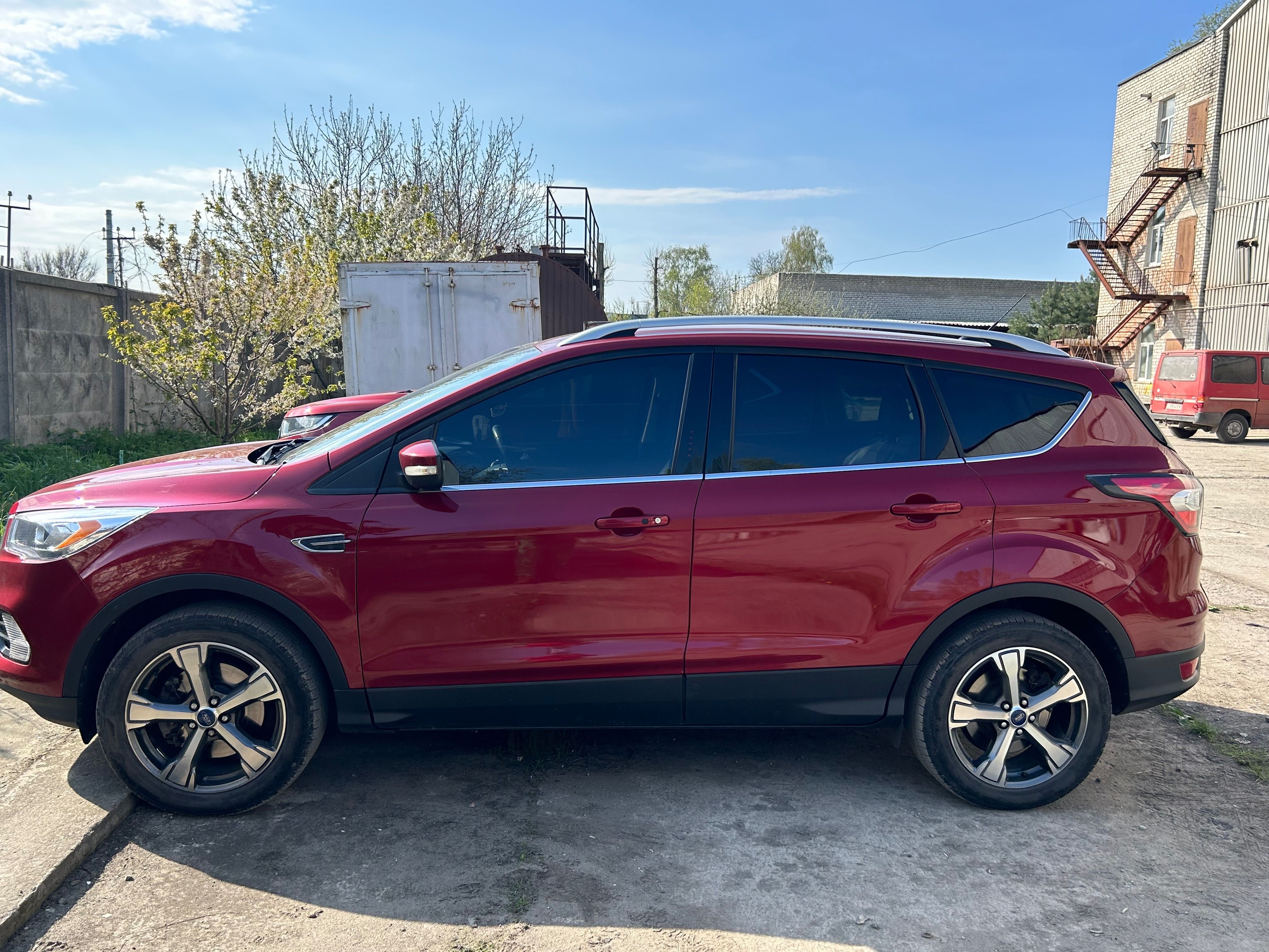 FORD Escape Titanium