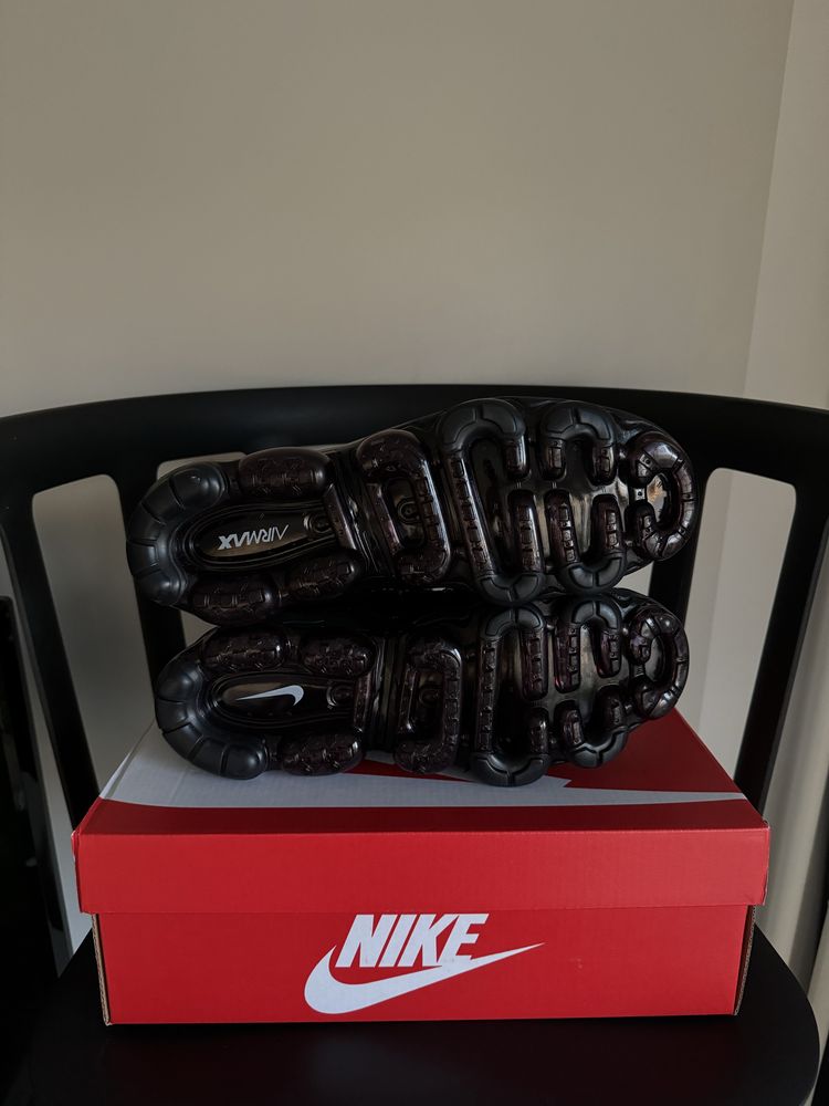 Nowe buty Nike Air Vapormax Plus rozmiar 42,5 Air Max Plus TN Jordan