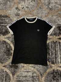 Футболка Fred Perry с лампасамм