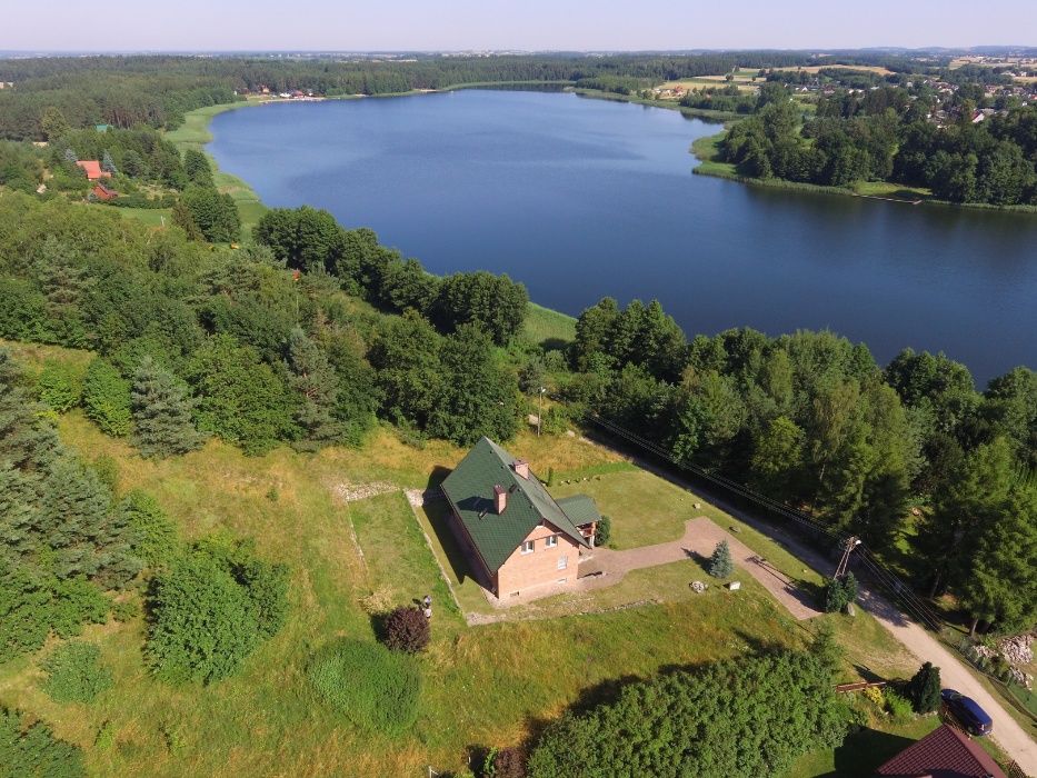 Dom z dojściem do jeziora Hartowiec, plaża, pomost, Wakacje Mazury