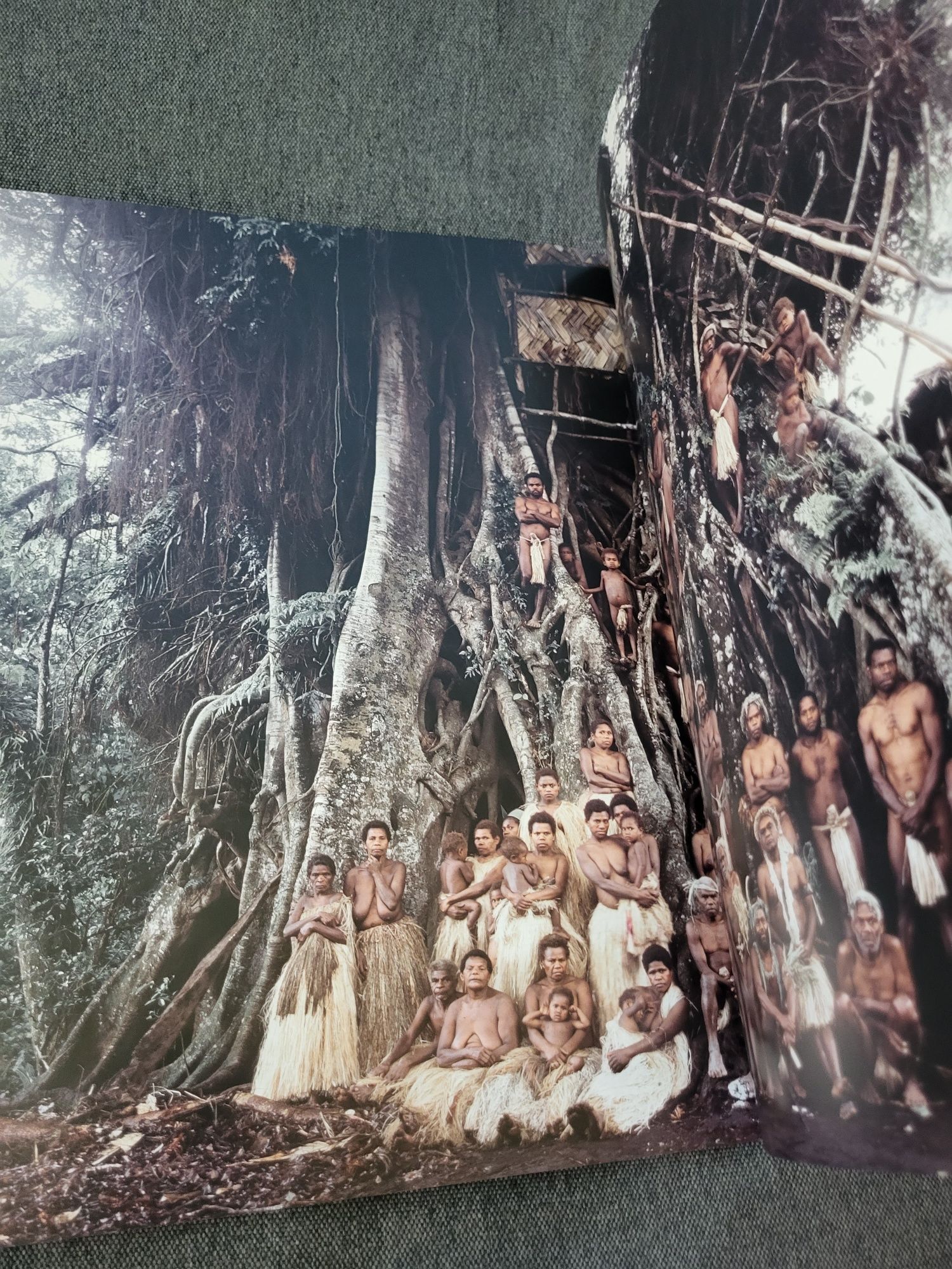 Jimmy Nelson - Homage to Humanity - Nowe! Folia! Fotografia