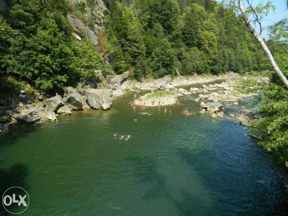 Котедж " Затишний відпочинок " в м.Яремче на 8-10 чоловік. Подобово