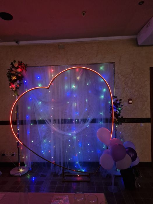 Каркаси, арки для фотозони. Дам на свято