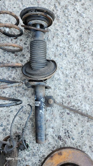 Стойка взбори Peugeot пежо 406 коплектом