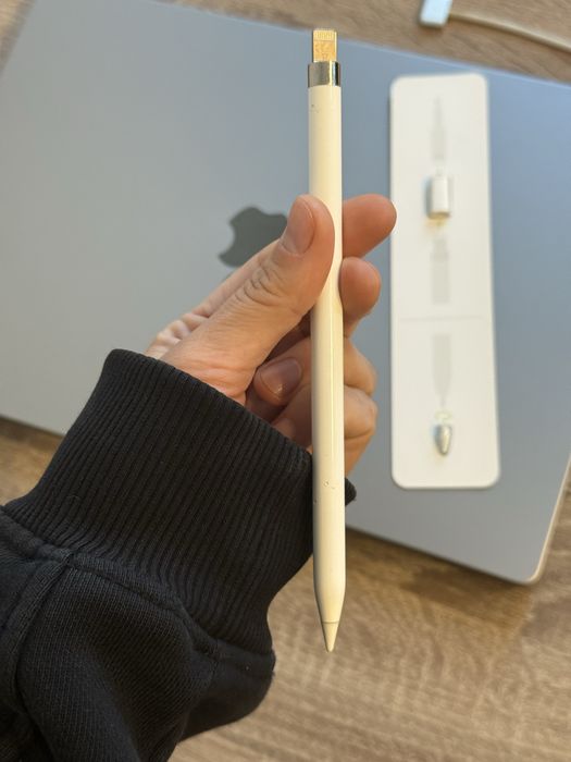 Apple Pencil 1 generation (пококління) акб в топ стані