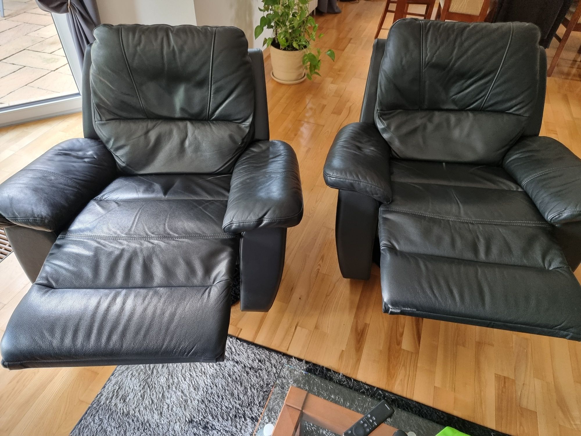 Fotel skórzany funkcja Relax bujano- obrotowy PYKA