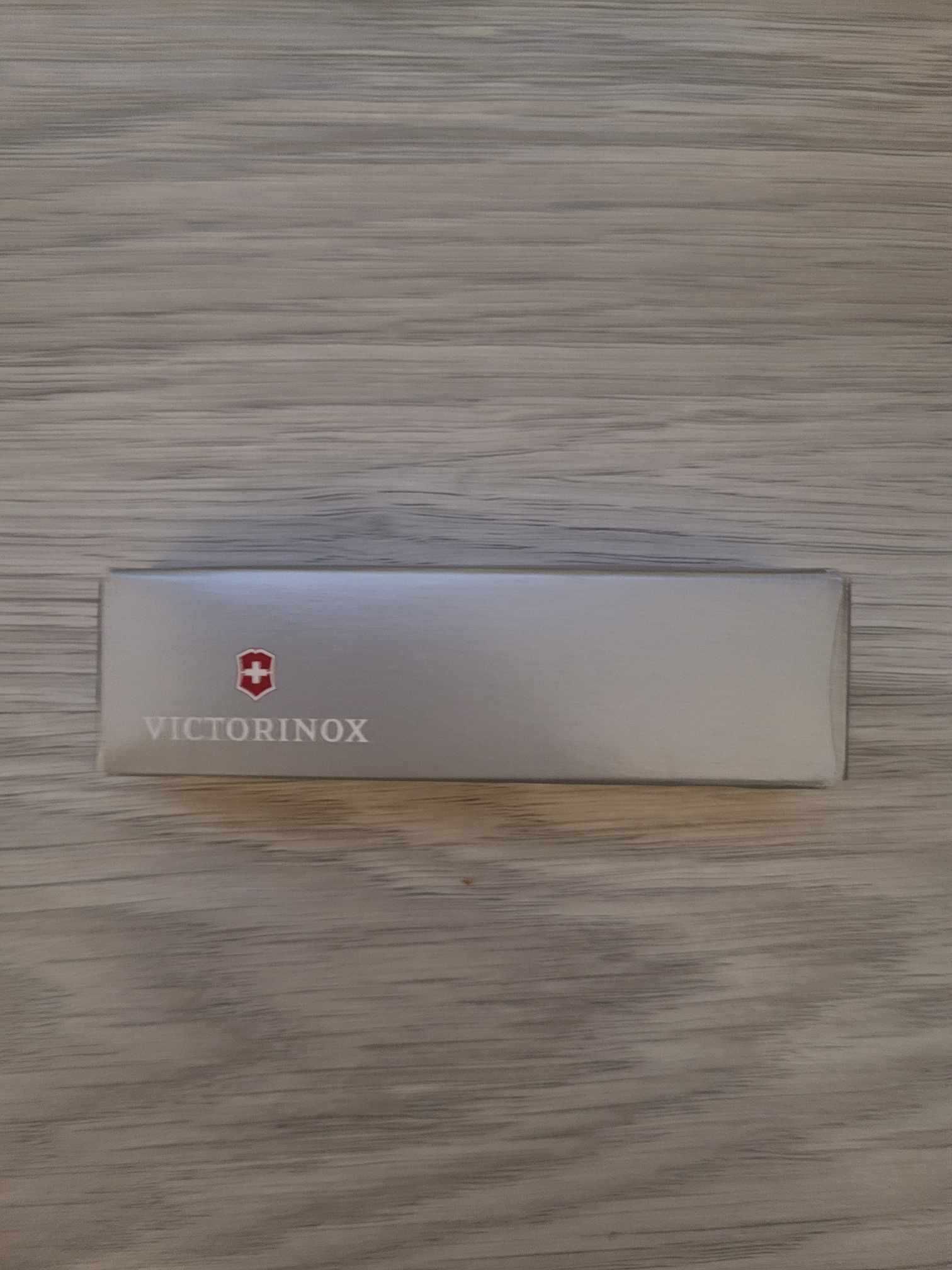 Scyzoryk Victorinox Huntsman - Red 1.3713