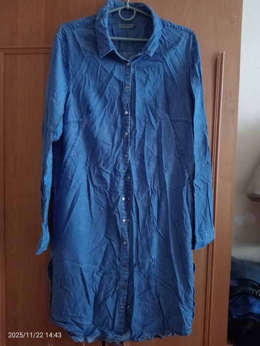 Жіночий і чоловічий одяг