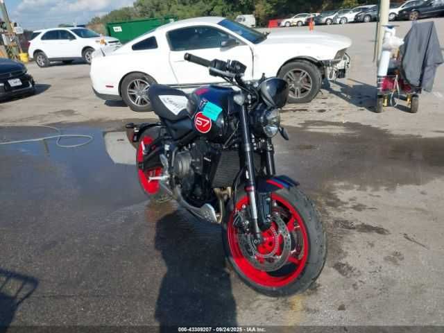 2026 TRIUMPH TRIDENT 660 triple t