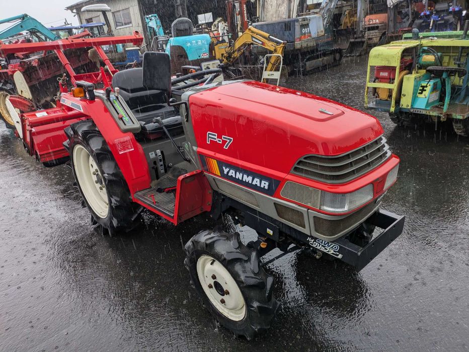 Traktor Yanmar F-7D – 17 KM