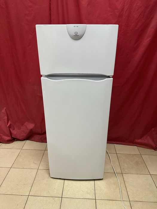 Хололильник Indesit 140/54/60