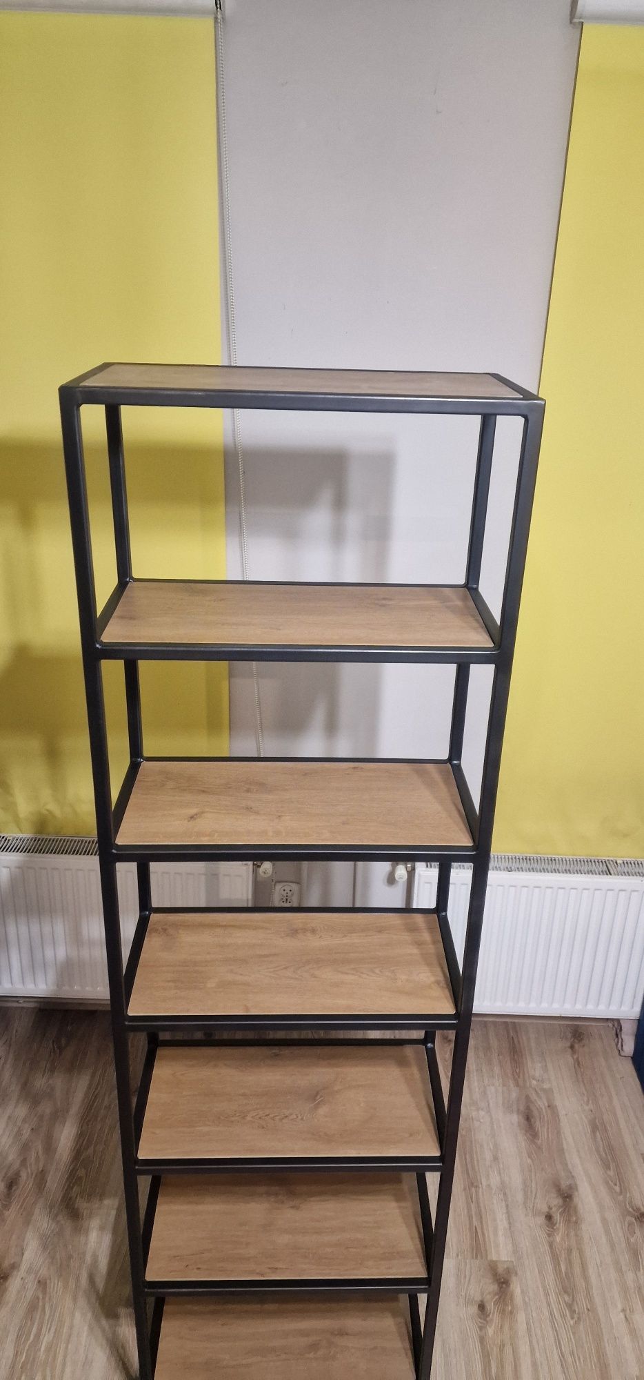 Regał w stylu loft