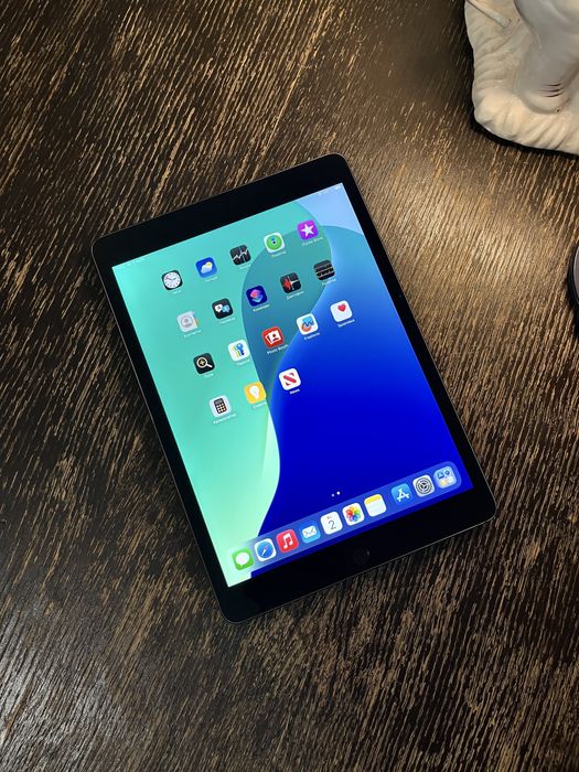 Apple iPad 9 64Гб WiFi