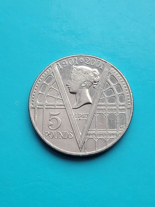 Moneta 5 funtów 2001 - Królowa Victoria  - Wielka Brytania (544A)
