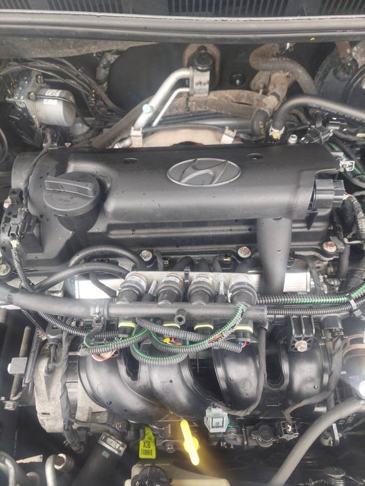 Продам хюндай акцент 19 года ,1.4 газ/бензин,механика. Кредитование.