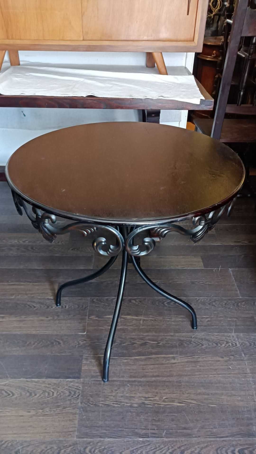 Mesa de jardim vintage