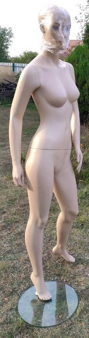 Продаються манекени