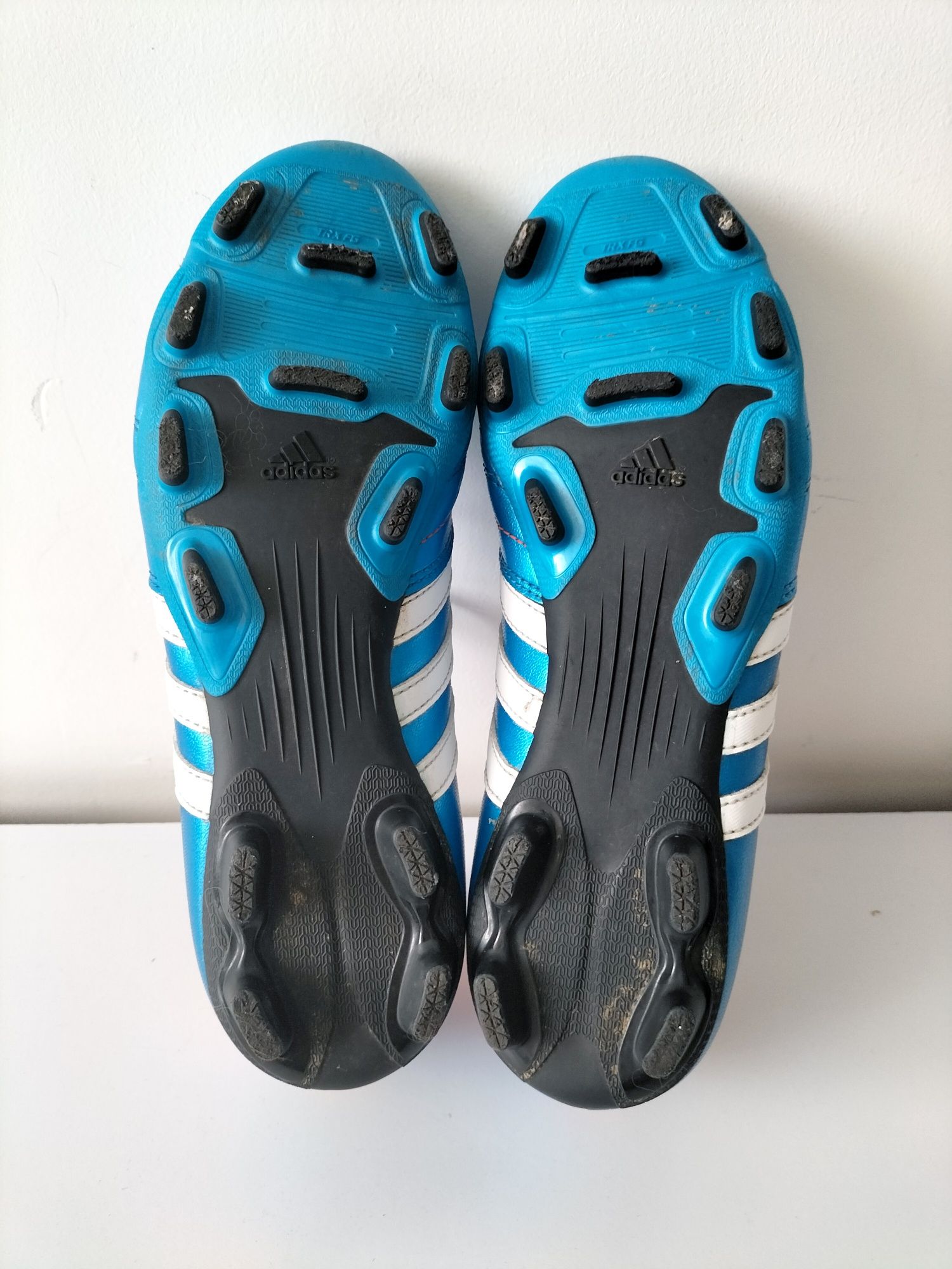 Бутсы Adidas размер 38,5