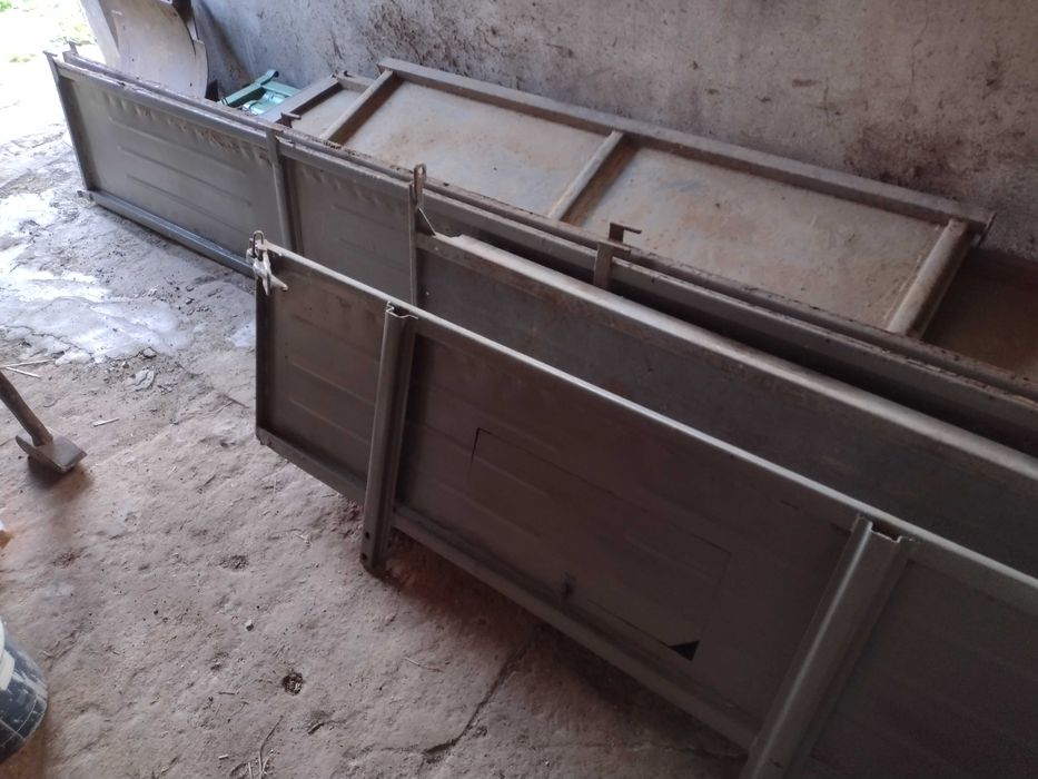 Burty rozrzutnik jednoosiowy