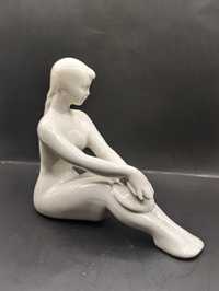 Фарфоровая статуэтка Девушка с подсолнухом