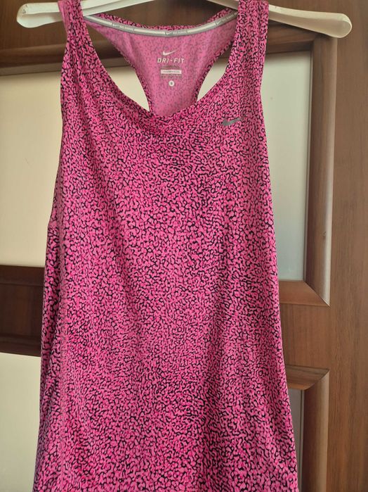 Bokserka nike dry fit..na trenig w silowni lub bieganie po lesie