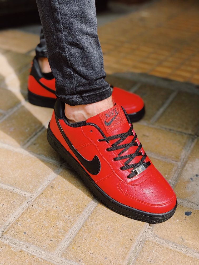 Кроссовки Nike air force Red