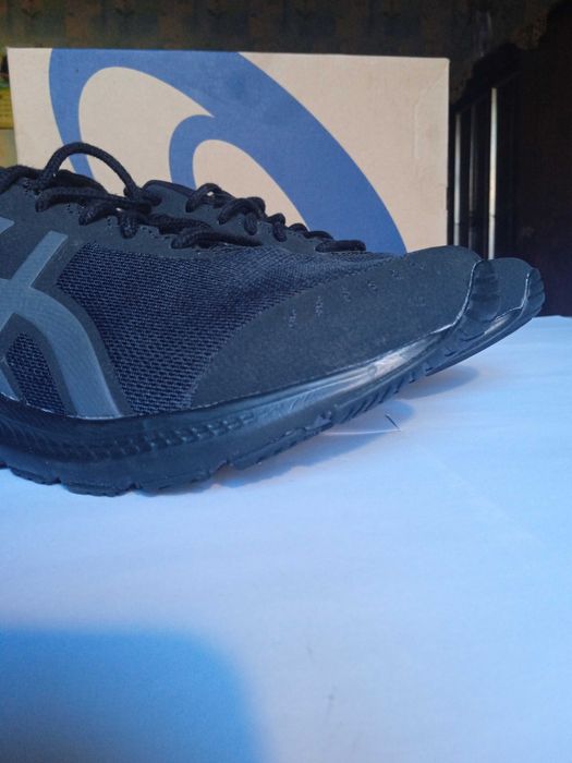 Чоловіче взуття розмір 43.5