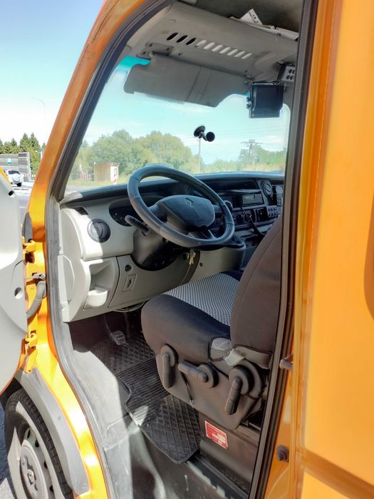 Sprzedam Renault Master 2, samochód użytkowy, 7 miejsc.