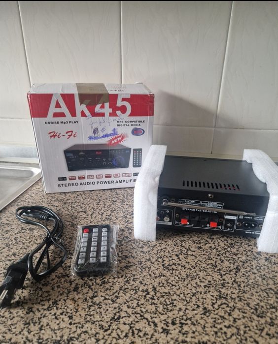 Amplificador AK45