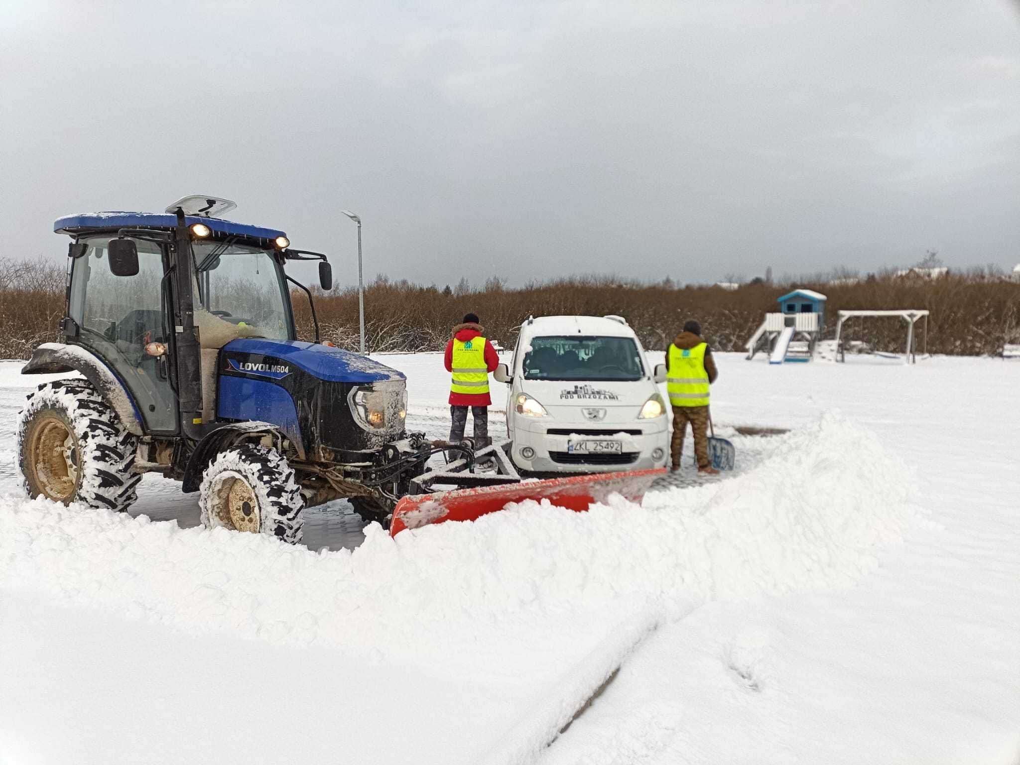 Zamiatanie ulic, paców budowy, odśnieżanie