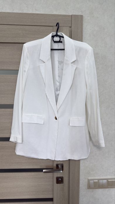 Піджак жакет білий