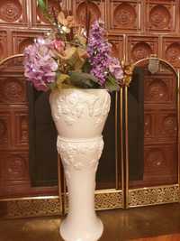 Donica na kwiaty z kolumną. Ceramika