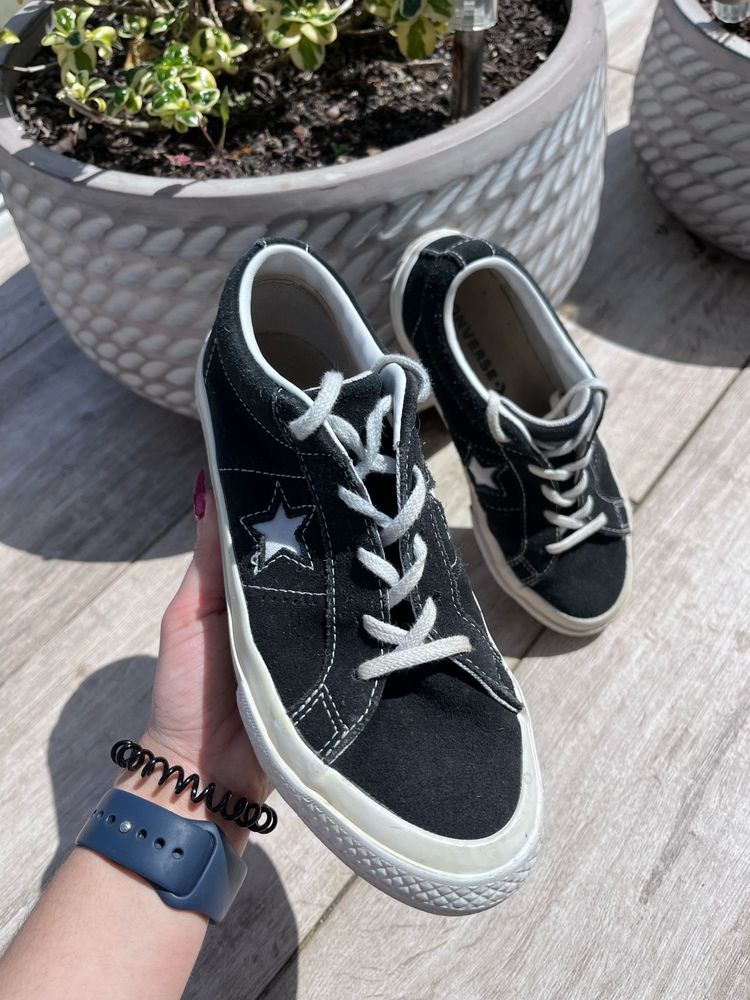 Converse One star