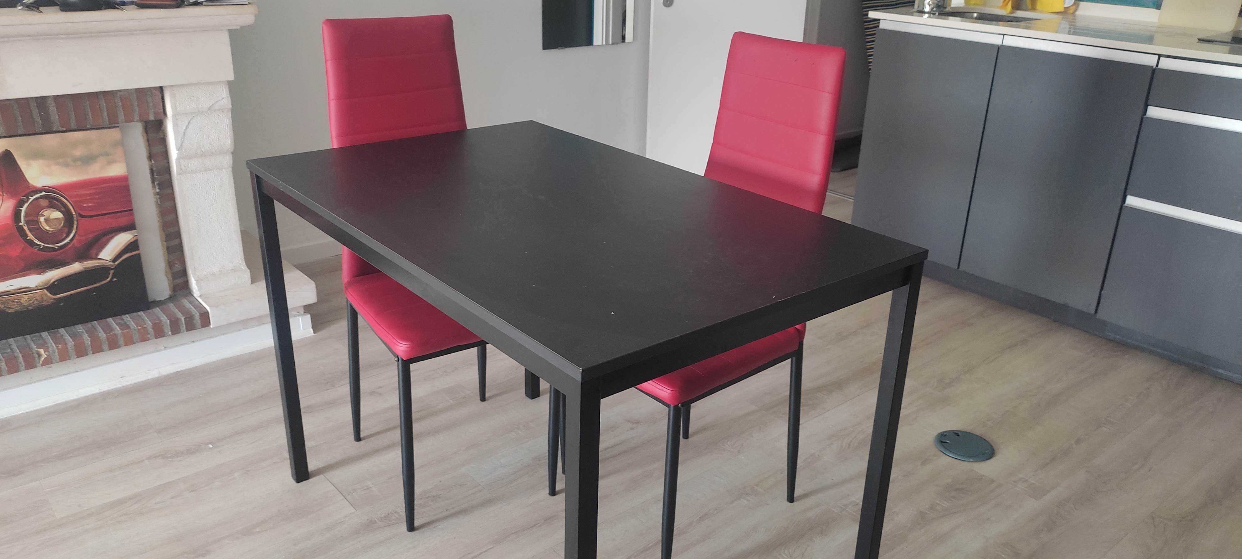 Até 3 Agosto!  Mesa + 2 cadeiras