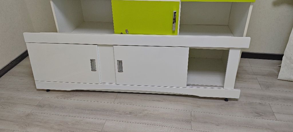 Продам шторки під ванну з фарбованого пластику
