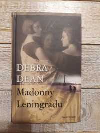 Madonny Leningradu. Debra Dean
