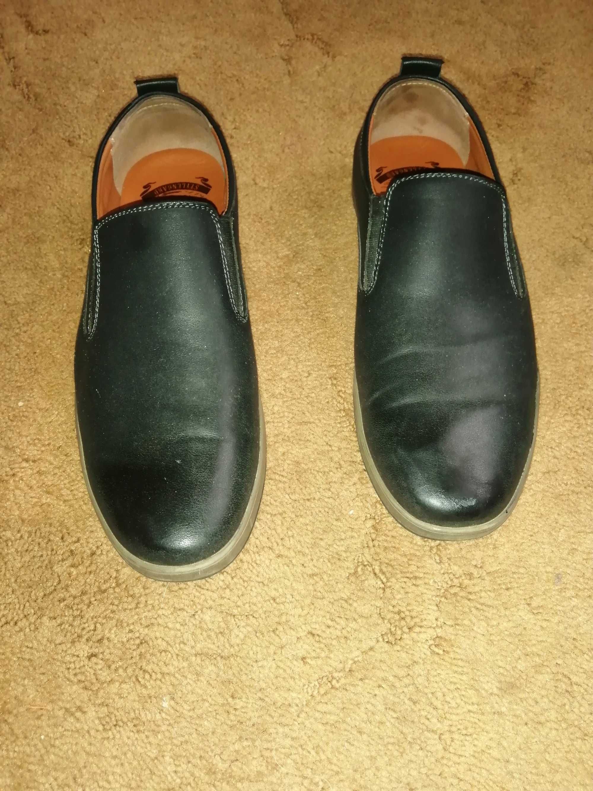 Продам туфли  мужские кожаные 46 размер