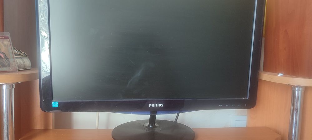 Продам комп'ютерний монітор