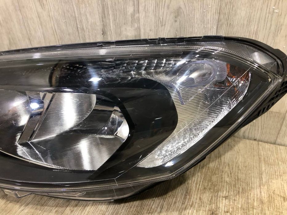 Фара передняя левая Ford Transit Courier (2017-2023 г.) JT7613W030CD