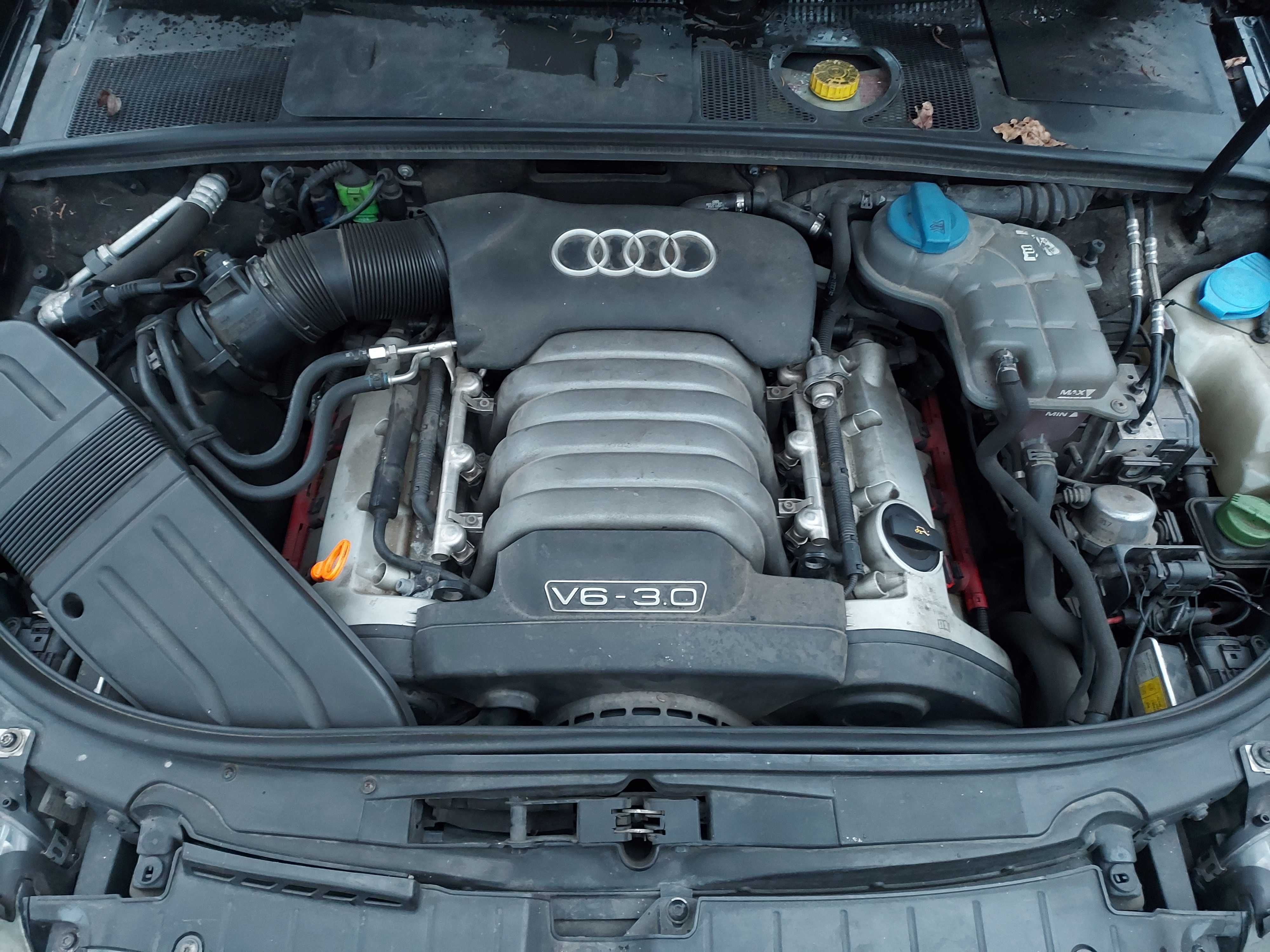 Audi a4 cabrio 2003rok 3.0 v6 220koni automat