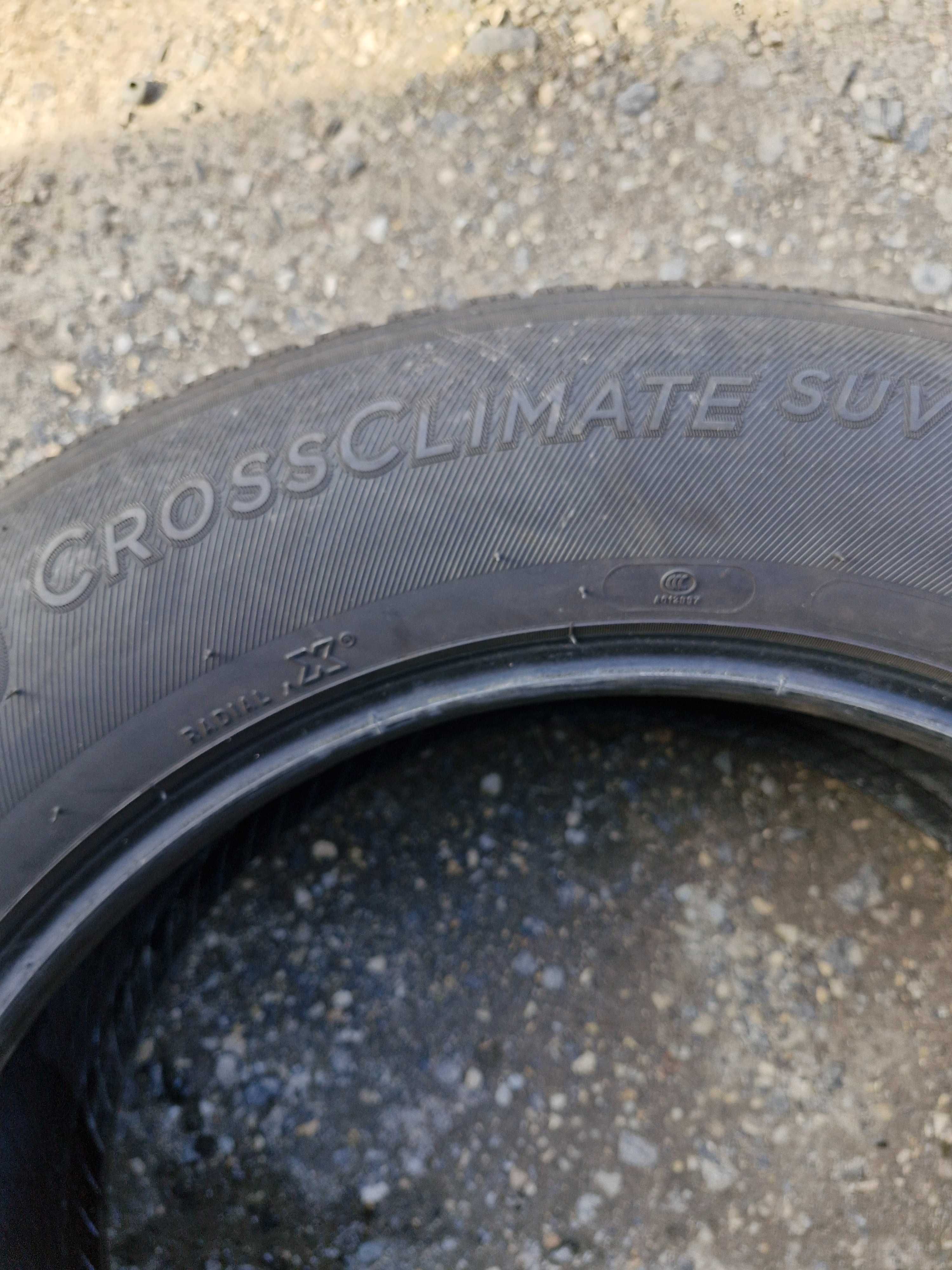 Opony całoroczne  235/60/18  Michelin
