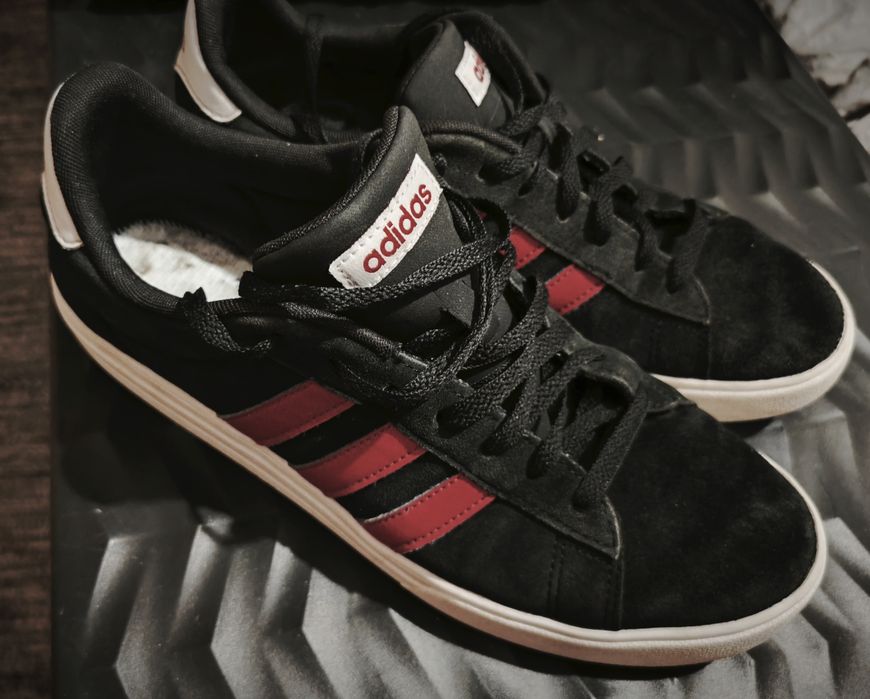 2 pares dos tênis original Adidas e Puma
Ambos n 45 em excelente estad