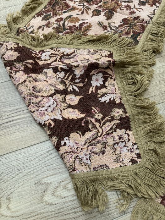 Brązowy wyszywany elegancki vintage bieżnik na stół na ławę w kwiaty