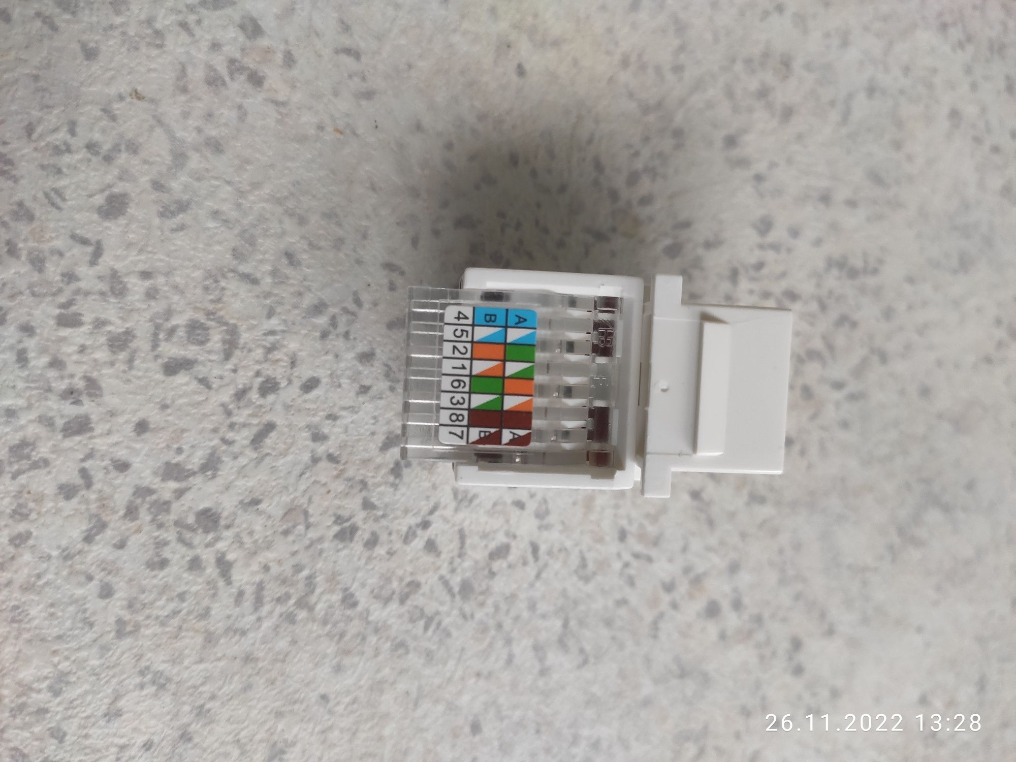 Кабеля и гнезда RJ45 и телефонные RJ12, RJ11